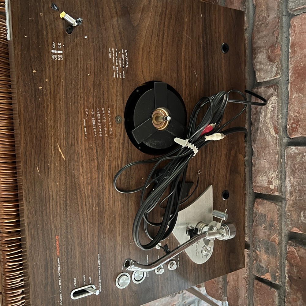 PIONEER PL-1250 Vintage Turntable with Wood Finish